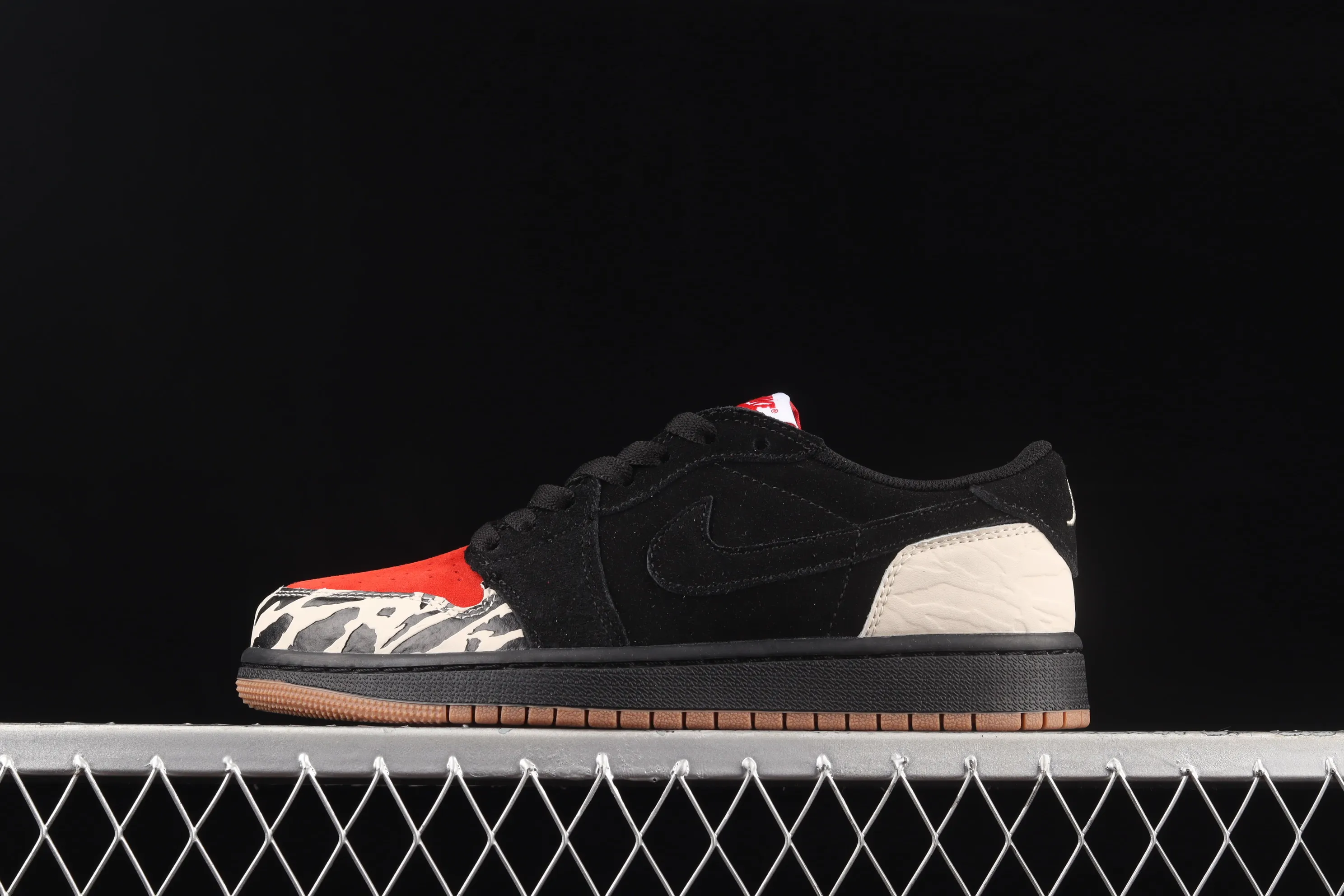 All categories Air Jordan Jordan series basketball shoes Air Jordan 1 Low Air Jordan 1 Low "Carnivore" AJ1 Joe 1 carnivore theme black and red low-top cultural sneakers DN3400-001